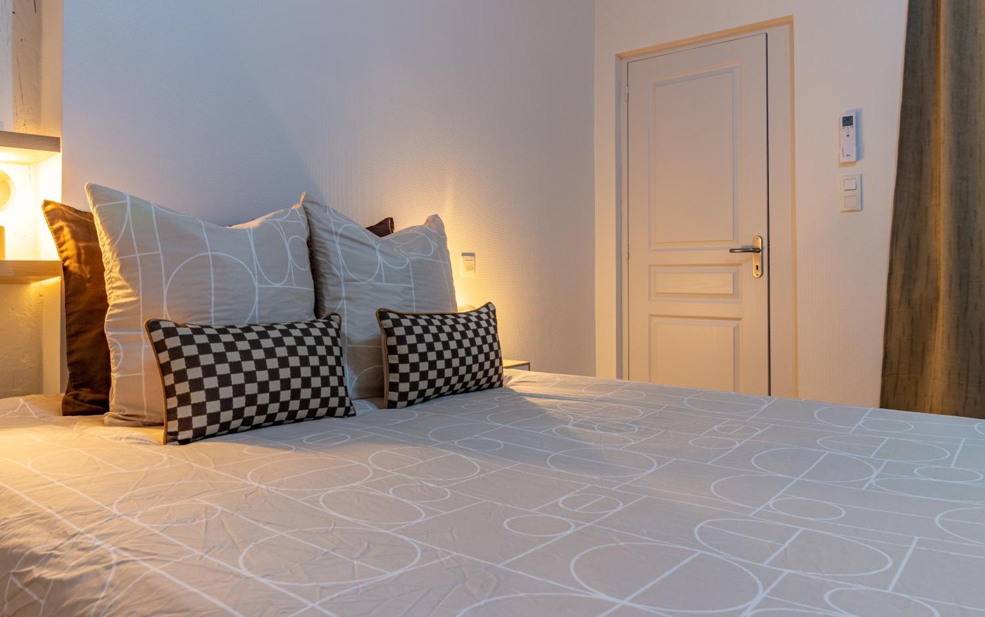 Apartament Le 13 Elegant Troyes Zewnętrze zdjęcie